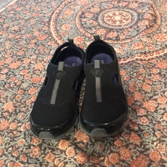 easy spirit summer shoes